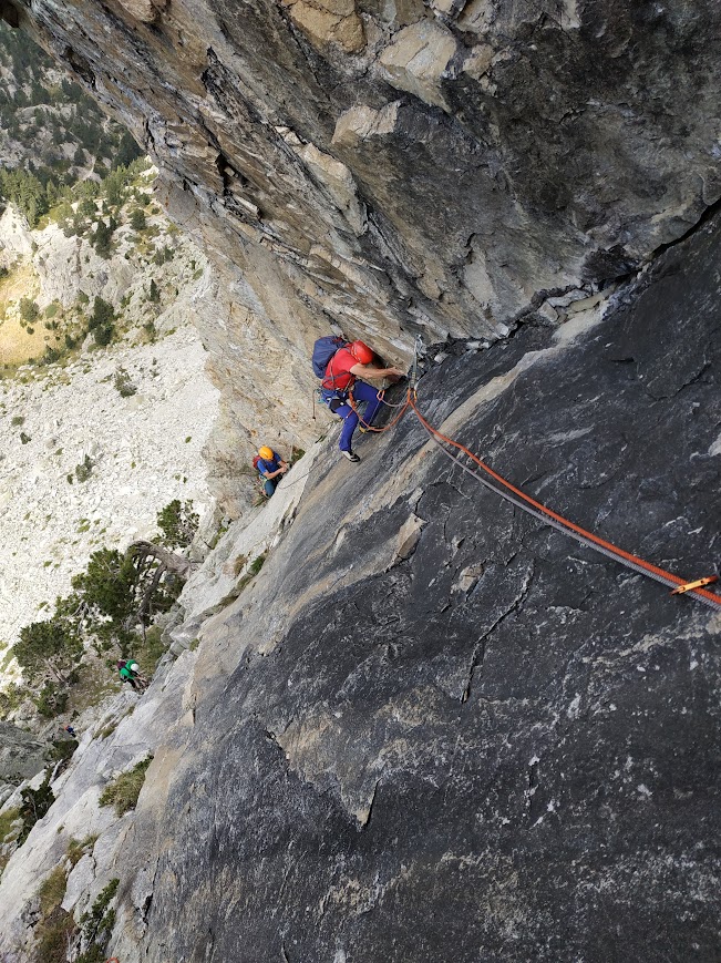 CURSO ESCALADA VARIOS LARGOS (9 y 10 de mayo)